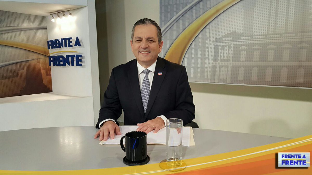 Edwin Zamora hace oficial su candidatura para la presidencia de ARENA